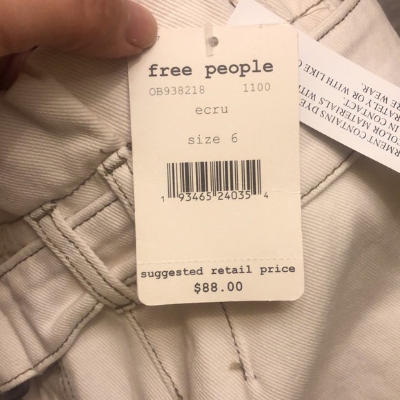 FREE PEOPLE Jean ecru shorts - Picture 7 of 7